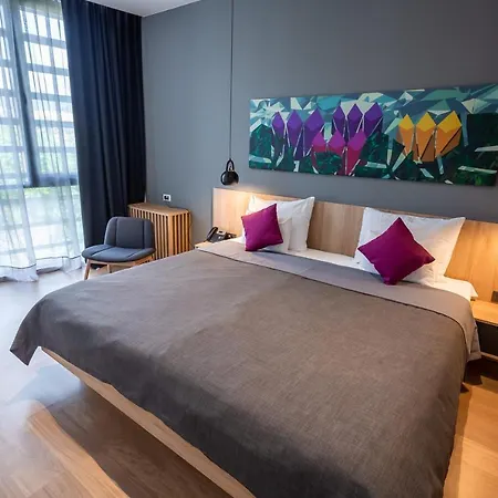 Academia Hotel 4*