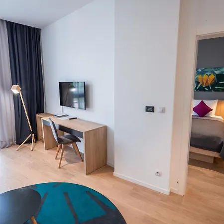 Hotel Academia 4*
